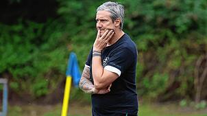 Michael Schilling, Trainer des 1. FC Rielasingen-Arlen, muss sich gegen Auggen mit einem 2:2-Unentschieden begnügen.