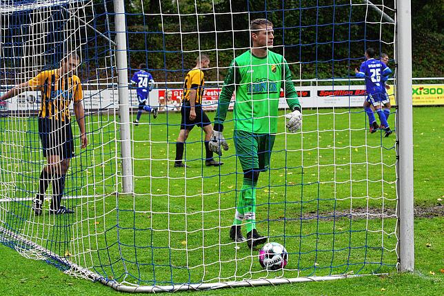 Bild 12: Favorit SV BW Murg siegt im Dauerregen gegen den SV Nöggenschwiel mit 3:1 &ndash; und wir haben die Bilder!