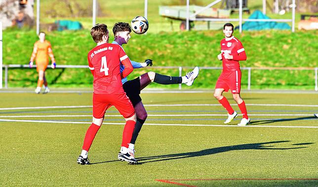 Bild 4: SG FC Wehr/Brennet besiegt den FC Schönau mit 3:0 – und wir haben Bilder!