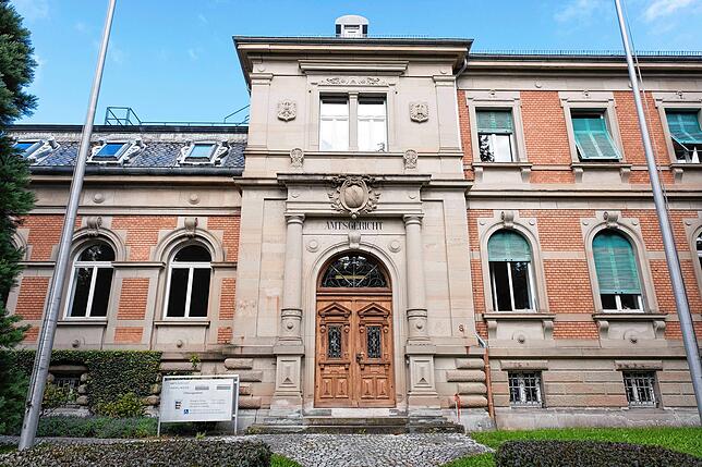 Das Amtsgerichtsgebäude in Überlingen. Hier wird gegen den 67-Jährigen verhandelt. Das Foto entstand im September dieses Jahres.