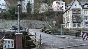 Die Brücke zum Parkplatz muss eventuell geschlossen werden.