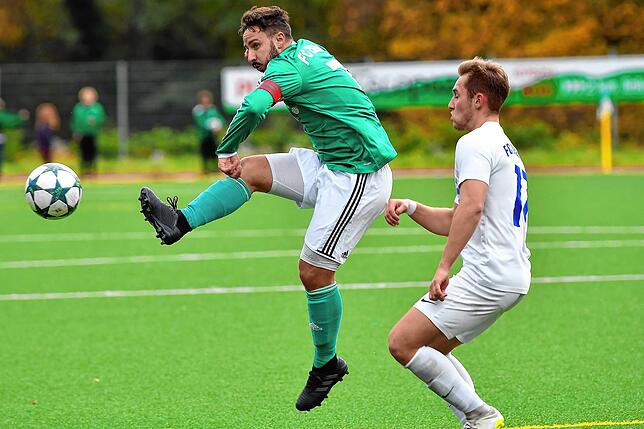 Bild 14: FC Erzingen gewinnt das Spitzenspiel mit 5:3 beim FC Zell &ndash; und wir haben Bilder!