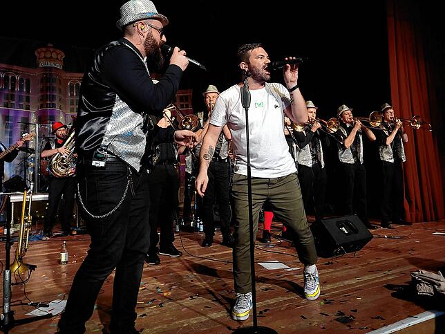 Bild 4: Viva Las Vegas &ndash; Bilder vom Holzhauerball im Milchwerk (3)