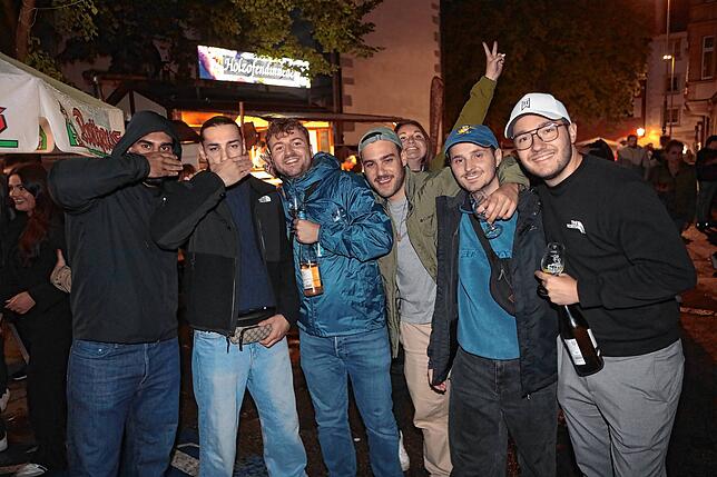 Bild 9: Gesellig, genussvoll, gut gelaunt: So endet das Konstanzer Weinfest 2025