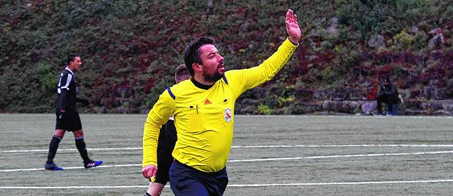 Sonderlob: Axel Amann (hier bei einem Spiel in Weilheim) wurde von Trainer Erkan Kanli eine exzellente Spielleitung attestiert.