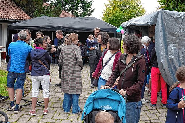 Bild 21: Kleiner Markt – großes Flair: So schön war es auf dem Dorfmarkt der Frauengemeinschaft Strittmatt