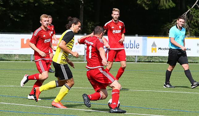 Bild 10: SV Eichsel siegt mit 4:0 beim FC Bergalingen &ndash; und wir haben Bilder!
