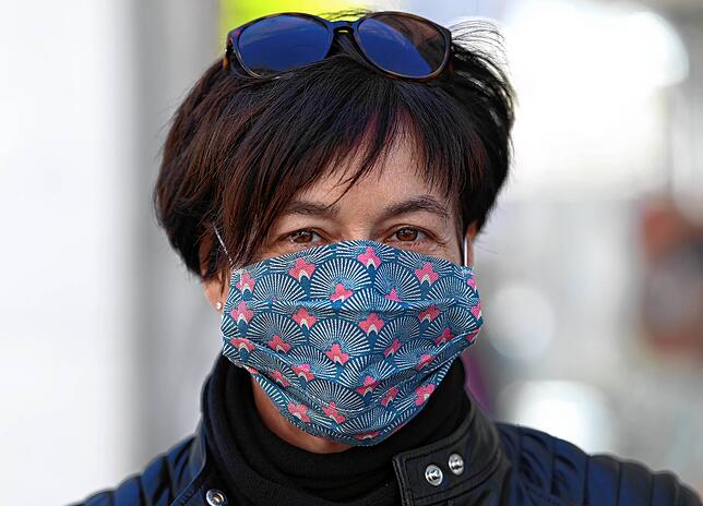 Bild 7: Maskenparade aus Friedrichshafen: Wir zeigen Häfler mit ihrem Mund- und Nasenschutz. Eine Portraitserie