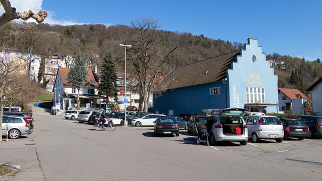 Der Tiengener Marktplatz war am Dienstagmittag wie üblich ausgelastet. Viele Autofahrer nutzten zudem den Parkplatz in der Trottengasse ...
