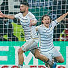 Kai Brünker (links) vom 1. FC Saarbrücken jubelt nach seinem 2:1-Treffer mit Tim Civeja.