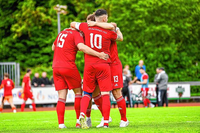 Bild 7: VfR Bad Bellingen feiert Titel nach 6:3 bei SG FC Wehr/Brennet – und wir haben Bilder!