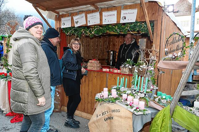 Bild 21: Immendinger Weihnachtsmarkt am Schloss begeistert die Besucher