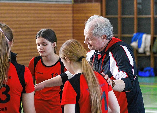 Bild 4: U14-Volleyballerinnen qualifizieren sich für baden-württembergische Meisterschaften