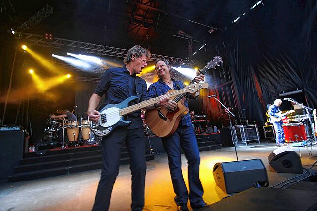 2017: Die Band Runrig hat der SÜDKURIER-Fotograf als besonders souverän in Erinnerung. Zitat: &bdquo;Die Musiker haben einfach ...