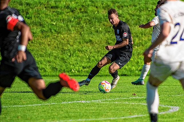 Bild 15: FC Erzingen verliert gegen den SV Weil mit 0:4 &ndash; und wir haben Bilder!