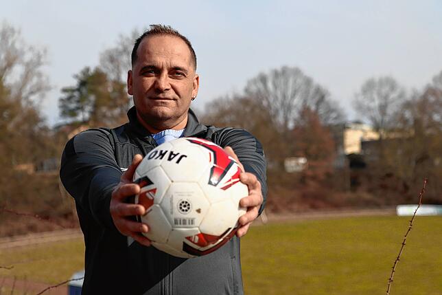 Kann es kaum abwarten, bis es wieder losgeht: Labinot Nikqi, Fußball-Abteilungsleiter Südstern Singen.