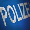 Die Polizei (Symbolbild) wird nach einer Schlägerei in die Rathausstraße gerufen. Doch der Geschädigte will nichts von ihr wissen.