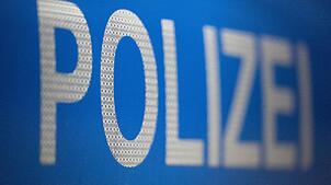 Die Polizei sucht nach einem vermissten Mann. (Symbolbild)