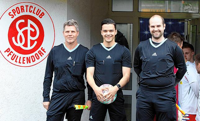 Bild 13: Die besten Bilder des Verbandsliga-Derbys zwischen dem SC Pfullendorf und dem FC Singen