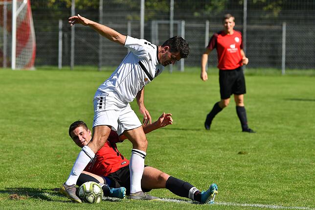 Bild 19: FV Lörrach-Brombach II besiegt den FC Hochrhein mit 7:4 &ndash; und wir haben Bilder!