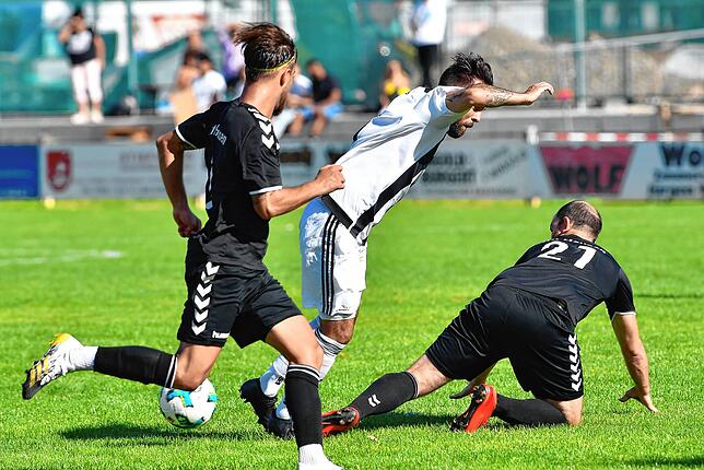 Bild 14: SV 08 Laufenburg startet mit Niederlage bei Titelfavorit VfR Hausen &ndash; und wir haben Bilder!