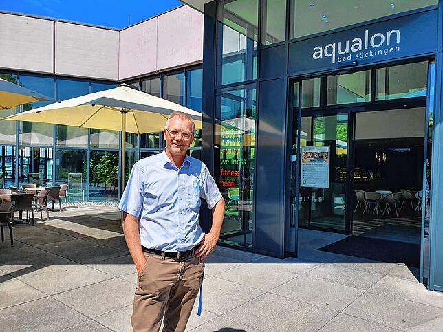 Franc Morshuis vor dem Aqualon.