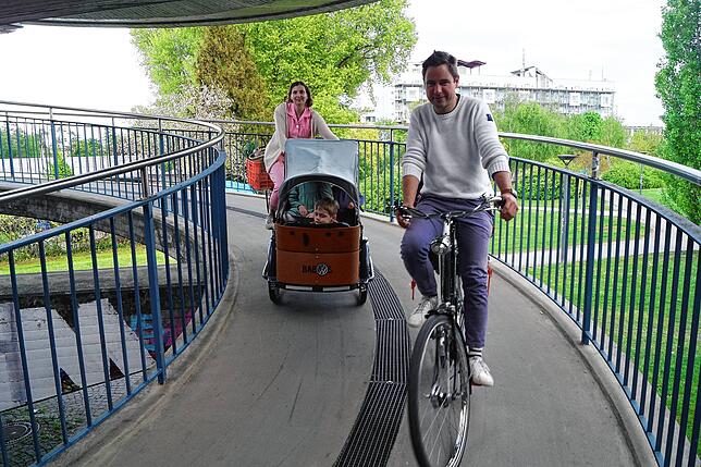 Die Spindel am Brückenkopf Nord der Neuen Rheinbrücke wurde vor dem Boom von Lastenrädern gebaut. Heute genügt sie nicht mehr den ...
