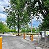Auch an der Bücklestraße gibt es jetzt einen Park-and-Ride-Parkplatz, wie das Schild zeigt. Zumindest an den Wochenenden, an denen ...