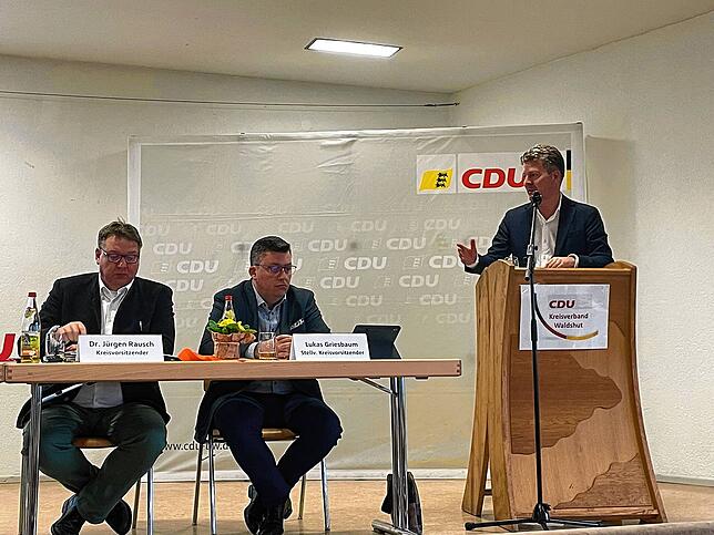 Europaabgeordneter Andreas Schwab bei seiner Rede: „Warum es jetzt auf eine starke Union in Europa ankommt!“