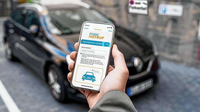 Wenn der private Parkplatz zugeparkt ist, ist dies ein echtes Ärgernis. Eine App soll den Eigentümern hier nun helfen.