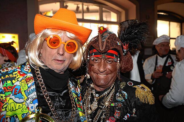 Bild 9: Konstanzer Straßenfasnacht 2025: Am Rosenmontag steigt die Stimmung nochmals