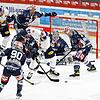 Trubel vor dem Tor der Wild Wings in der Partie gegen den EHC Red Bull München. Am Ende durften die Schwenninger nach einer turbulenten ...