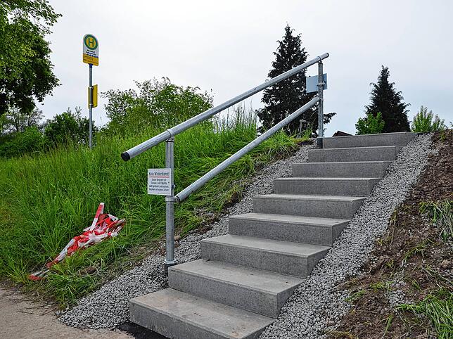 Die Straßenmeisterei hat am Dienstag dieses Provisorium angelegt.