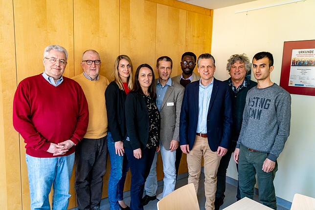 Klaus Meusel und Christian Utischill vom Job Club VS, Carolin Graf vom Caritasverband, Florije Sula von der Altenhilfe St. Georgen, ...