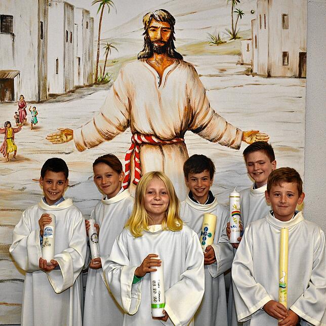 Am 3.&nbsp;Oktober um 10&nbsp;Uhr konnten die Erstkommunionkinder unter dem Motto &bdquo;Jesus, erzähl uns vom Reich Gottes&ldquo; das ...