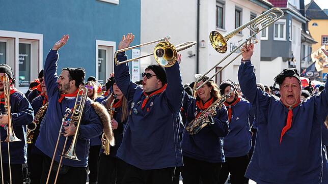Der Donaueschinger Narrenumzug kam in diesem Jahr ohne Guggenmusiker aus.