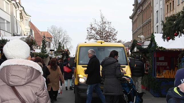 Auch nach der Mordfahrt auf dem Berliner Weihnachtsmarkt hatten viele gestern keine Bedenken, den Budenzauber in Konstanz zu besuchen. ...