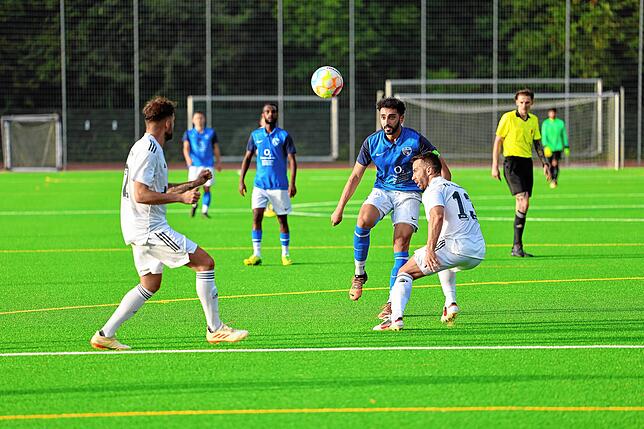 Bild 15: Die besten Bilder der Bezirksliga-Partie zwischen Konstanz-Egg und Hilzingen.