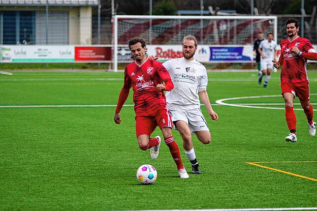 Bild 8: Spvgg Wutöschingen II siegt 3:1 gegen SG Lottstetten/Altenburg – und wir haben Fotos!