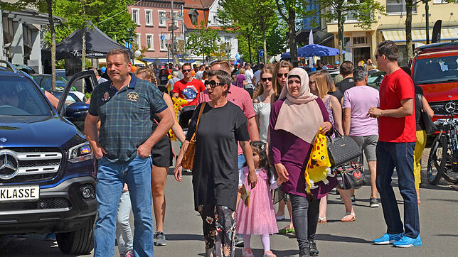 Beim verkaufsoffenen Sonntag kommen die Kunden in Scharen, doch ein City-Manager könnte dafür sorgen, dass das nicht auf zwei Tage im ...