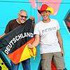 Noch sind Elmar Huber (links) und Jörg Höhne voller Zuversicht, dass sie den Bad Säckingern ein Public Viewing zur Fußball-EM bieten können.