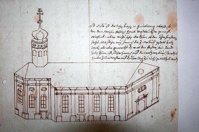 Die Marienkirche entspricht ziemlich genau diesem Entwurf aus dem Jahr 1832.