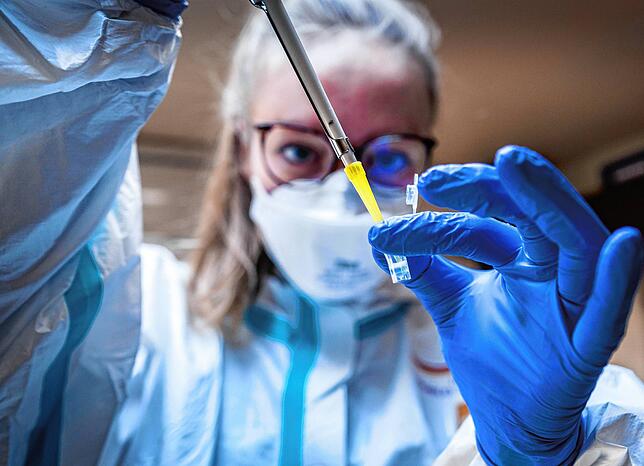 Testen wird auch weiter nötig sein, um Ausbrüche zu vermeiden – besonders in Schulen.