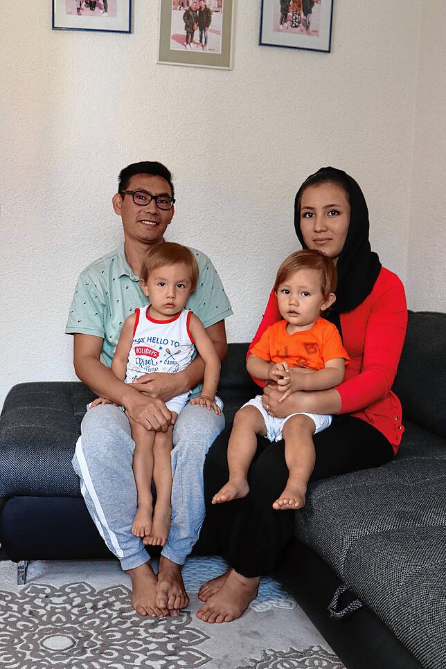 Familie Husaini in ihrer neuen Wohnung in Schwenningen.
