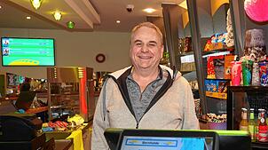 Bernd Gschöpf betreibt seit 2014 das „Rheinflimmern“ in Rheinfelden und seit 2018 das „Albrecht Kino“ in Waldshut.