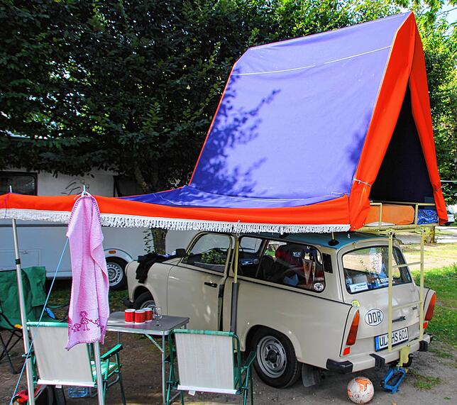 Bild 2: Camping ist im Corona-Sommer sehr beliebt: Urlauber erzählen, warum es sie auf den Markdorfer Campingplatz zieht und was dieses Jahr dort anders läuft