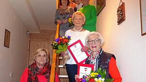 Gewählte und Geehrte: Karin Eich, Veronika Linsenmeier, Rosemarie Götz, Cäcilia Faller, Anni Fuchshuber, Renate Fasßbender, Elke ...