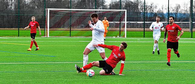 Bild 5: TuS Binzen besiegt den FC Hochrhein mit 4:2 &ndash; und wir haben Bilder!