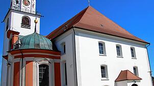 In der neuen Pfarrei „Herz Jesu Sigmaringen“ werden Meßkirch (unser Bild zeigt die Stadtkirche St. Martin sowie Gammertingen, ...