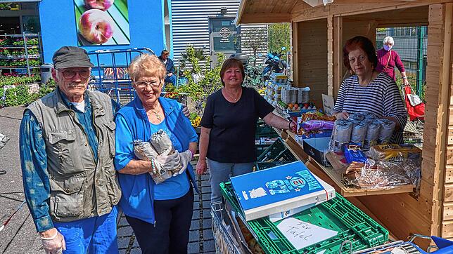 Ehrenamtlich: Auch wenn sie selbst zur Risikogruppe gehören, wollen die ehrenamtlichen Helfer doch die Bedürftigen in Wehr unterstützen. ...